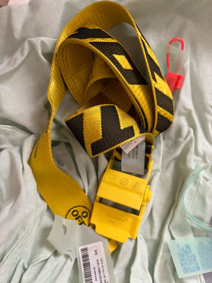 חגורה אוף וויט Off-White - אוף-ווייט יד שנייה בנמיז - Nemyz