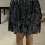 חצאית קומות שחור כסף Vero Moda – ורו מודה יד שנייה בנמיז - Nemyz