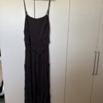 שמלה שחורה עם קשירות Free People - פרי פיפל יד שנייה בנמיז - Nemyz
