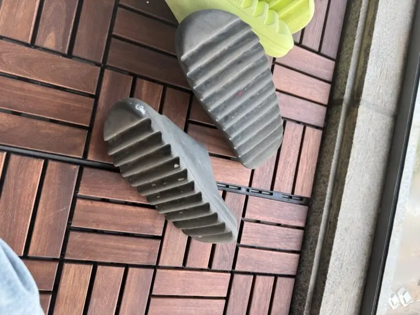שני זוגות Yeezy Adidas – אדידס יד שנייה בנמיז - Nemyz