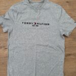 טומי הלפינגר מידה s Tommy Hilfiger - טומי הילפיגר יד שנייה בנמיז - Nemyz