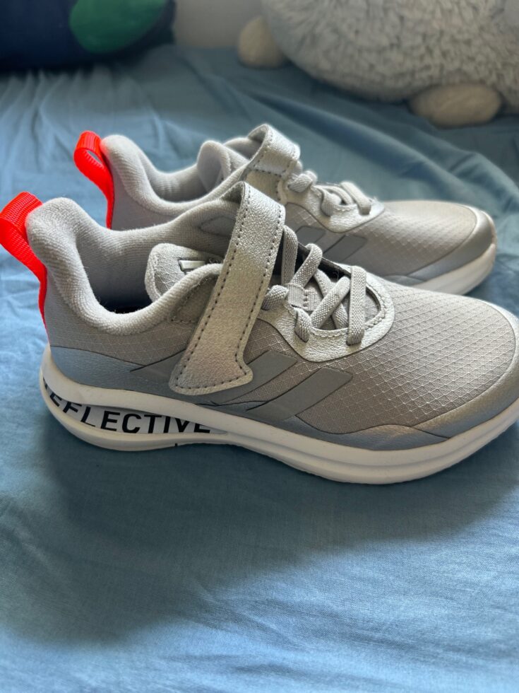 נעליי ילדים אדידס Adidas – אדידס יד שנייה בנמיז - Nemyz