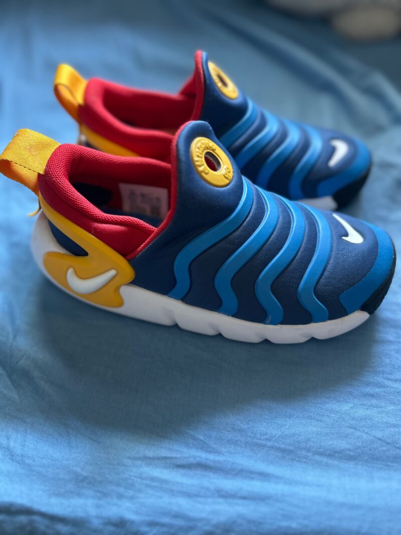 נעליי נייקי לילדים Nike - נייקי יד שנייה בנמיז - Nemyz