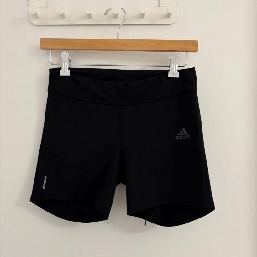 טייץ קצר של אדידס Adidas – אדידס יד שנייה בנמיז - Nemyz