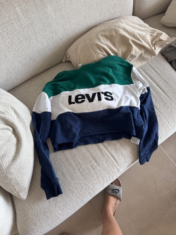 קפוצ׳ון קרופ ליוויס Levi's - ליווייס יד שנייה בנמיז - Nemyz