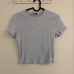חולצת ריב Bershka – ברשקה יד שנייה בנמיז - Nemyz