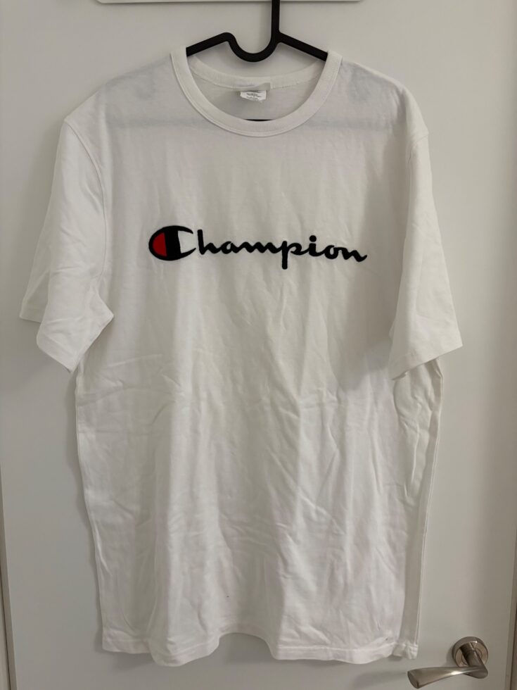 חולצה של צ׳מפיונס Champion – צ'מפיון יד שנייה בנמיז - Nemyz