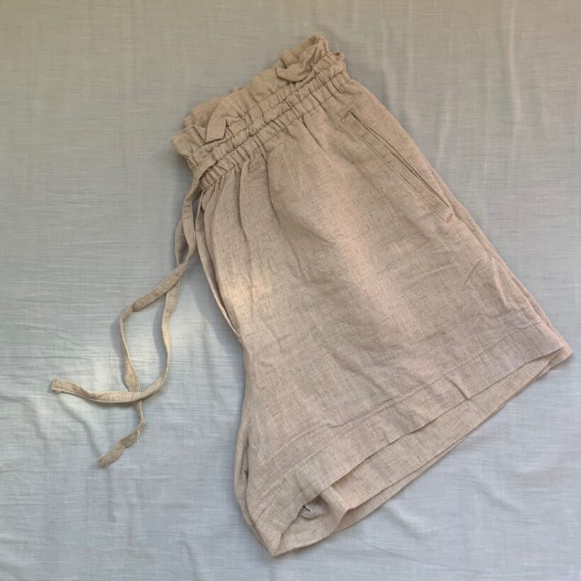 מכנסי פשתן קצרים H&M - אייץ' אנד אם יד שנייה בנמיז - Nemyz