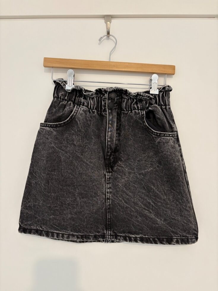 חצאית ג׳ינס Bershka – ברשקה יד שנייה בנמיז - Nemyz