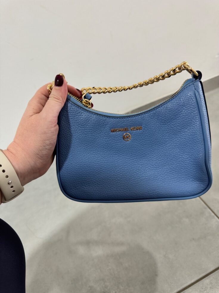 תיק קטן מייקל קורס מייקל קורס – Michael Kors יד שנייה בנמיז - Nemyz