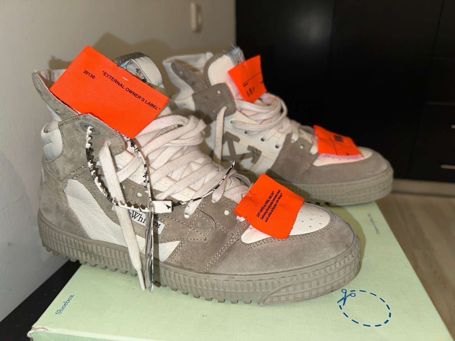 Off white shoes Off-White - אוף-ווייט יד שנייה בנמיז - Nemyz