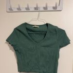 חולצה קצרה ירוקה Pull & Bear - פול אנד בר יד שנייה בנמיז - Nemyz