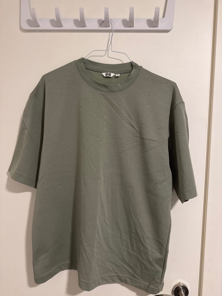 חולצה קצרה יוניקלו יוניקלו – Uniqlo יד שנייה בנמיז - Nemyz