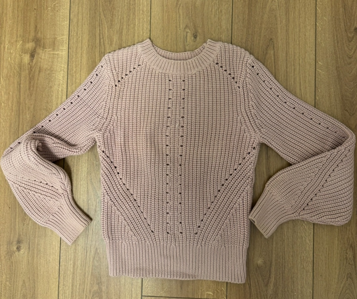 סוודר ורוד בהיר H&M - אייץ' אנד אם יד שנייה בנמיז - Nemyz