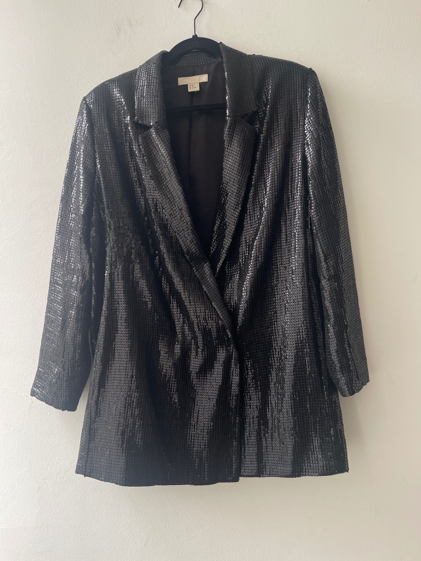 ג׳קט פאייטים שחור H&M - אייץ' אנד אם יד שנייה בנמיז - Nemyz