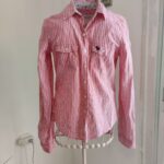 מכופתרת פסים Abercrombie & Fitch – אברקרומבי אנד פיץ' יד שנייה בנמיז - Nemyz