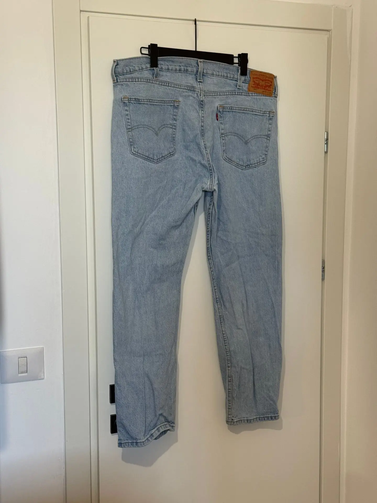 ג׳ינס בהיר ליוויס Levi's - ליווייס יד שנייה בנמיז - Nemyz