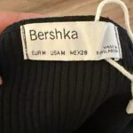 שמלה שחורה ברשקה Bershka – ברשקה יד שנייה בנמיז - Nemyz