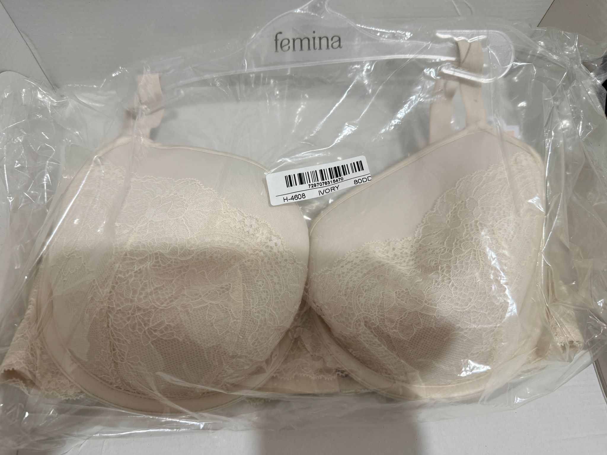 חזיה לבנה סקסית 80DD Femina-פמינה יד שנייה בנמיז - Nemyz