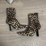 מגפונים מנומרים Steve Madden- סטיב מאדן יד שנייה בנמיז - Nemyz