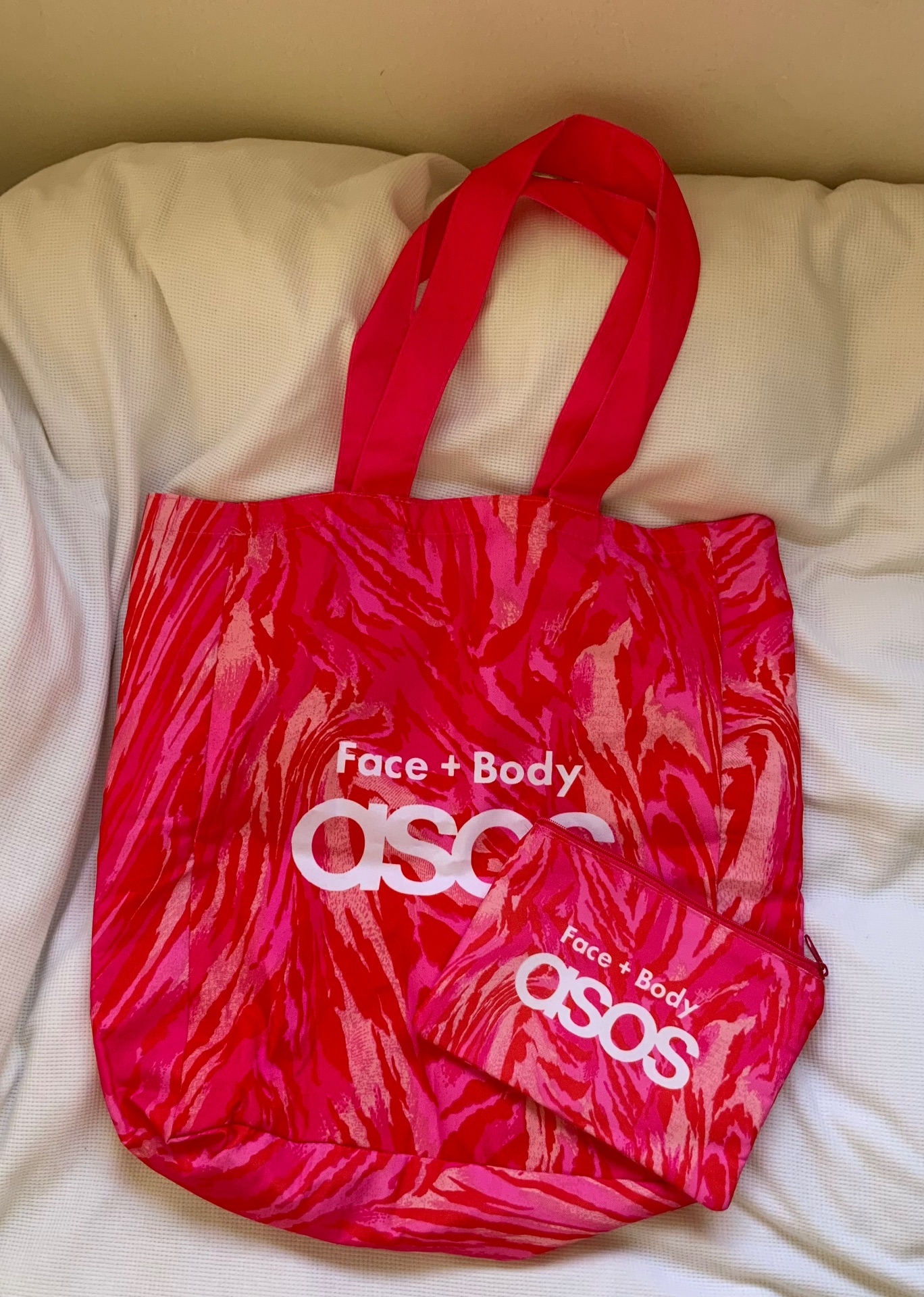 שני תיקים של אסוס Asos – אסוס יד שנייה בנמיז - Nemyz