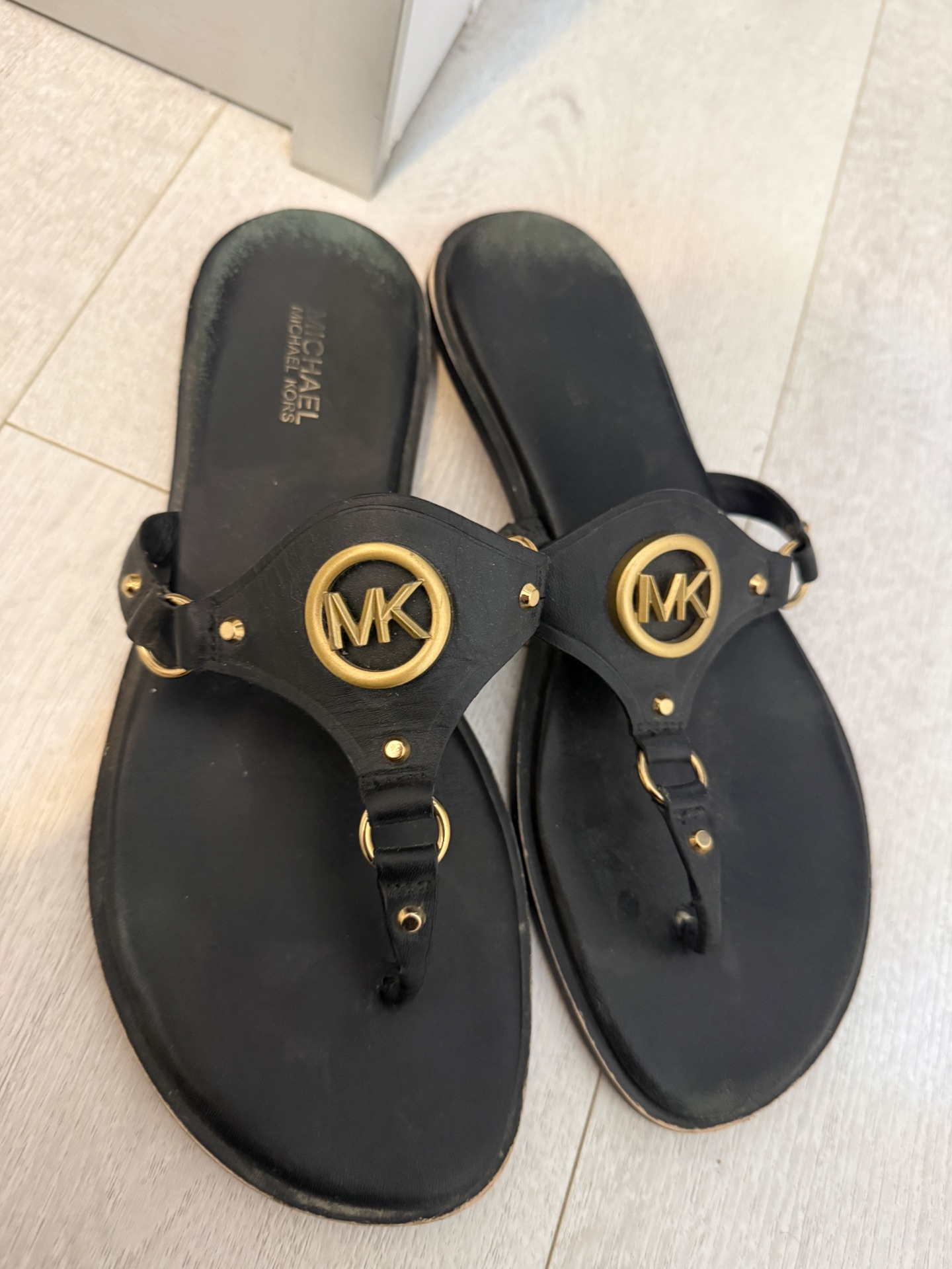 נעליים מייקל קורס Michael Kors יד שנייה בנמיז - Nemyz
