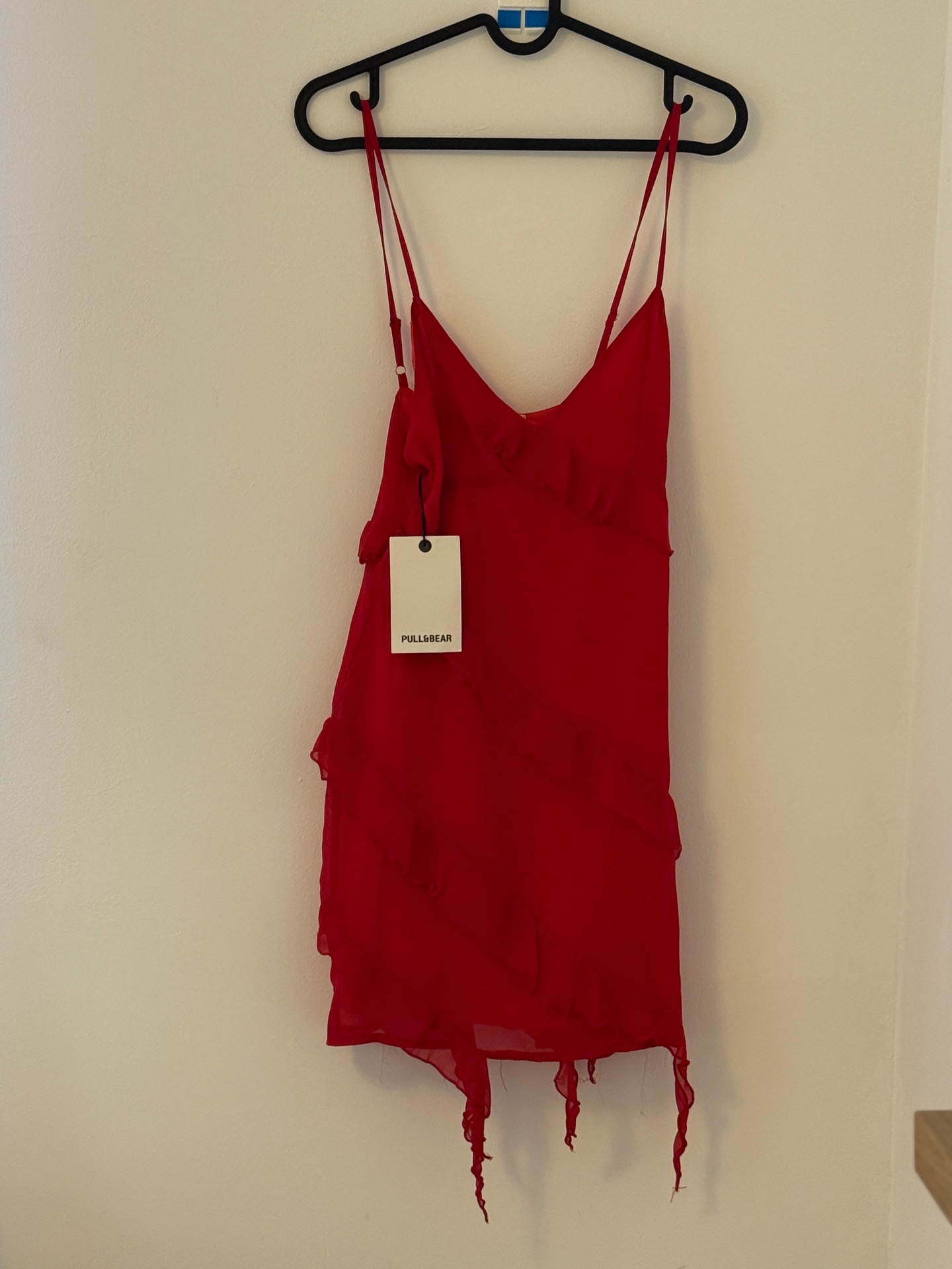 שמלה אדומה מושלמת Pull & Bear - פול אנד בר יד שנייה בנמיז - Nemyz