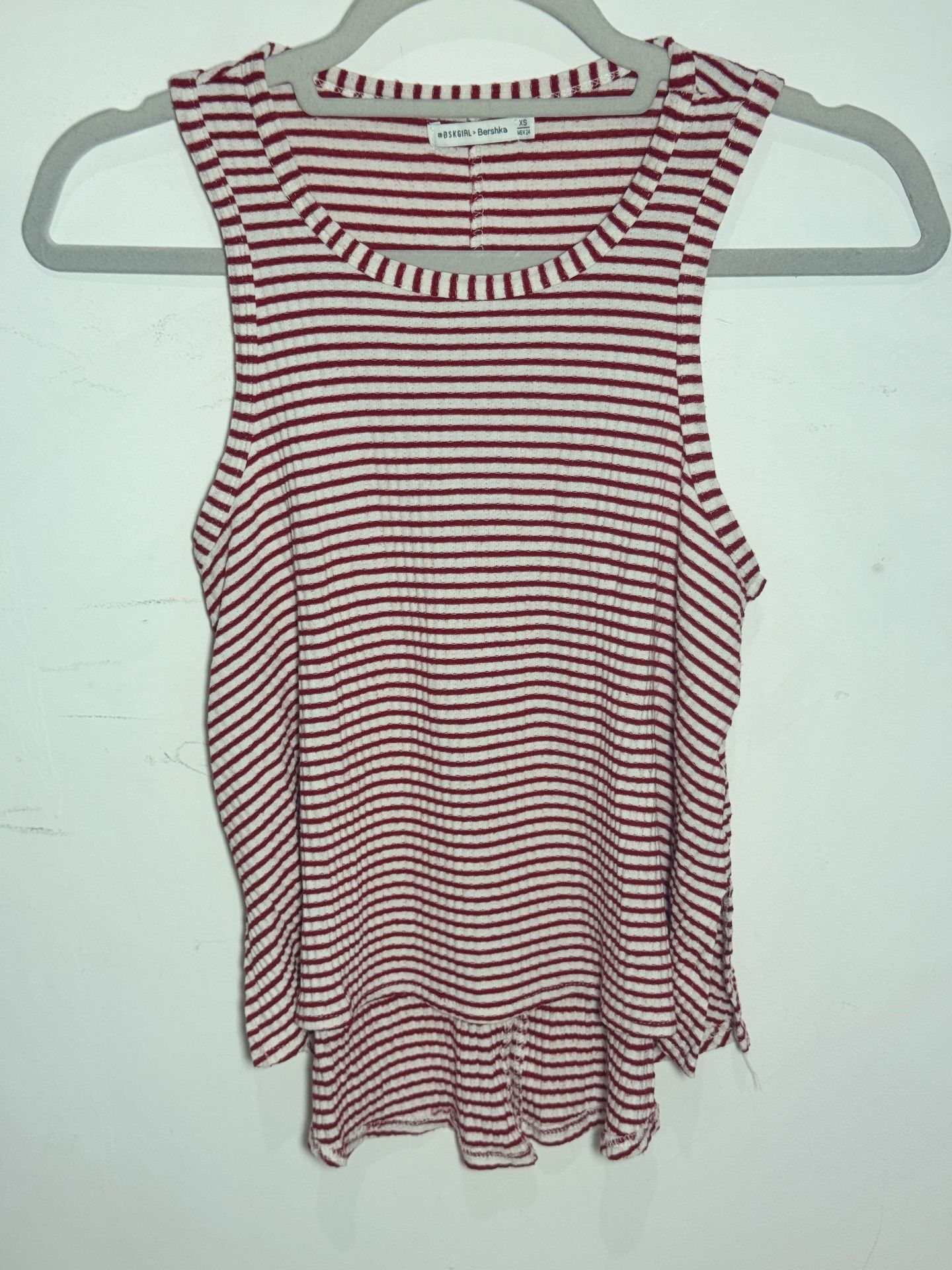 גופיית פסים Bershka – ברשקה יד שנייה בנמיז - Nemyz