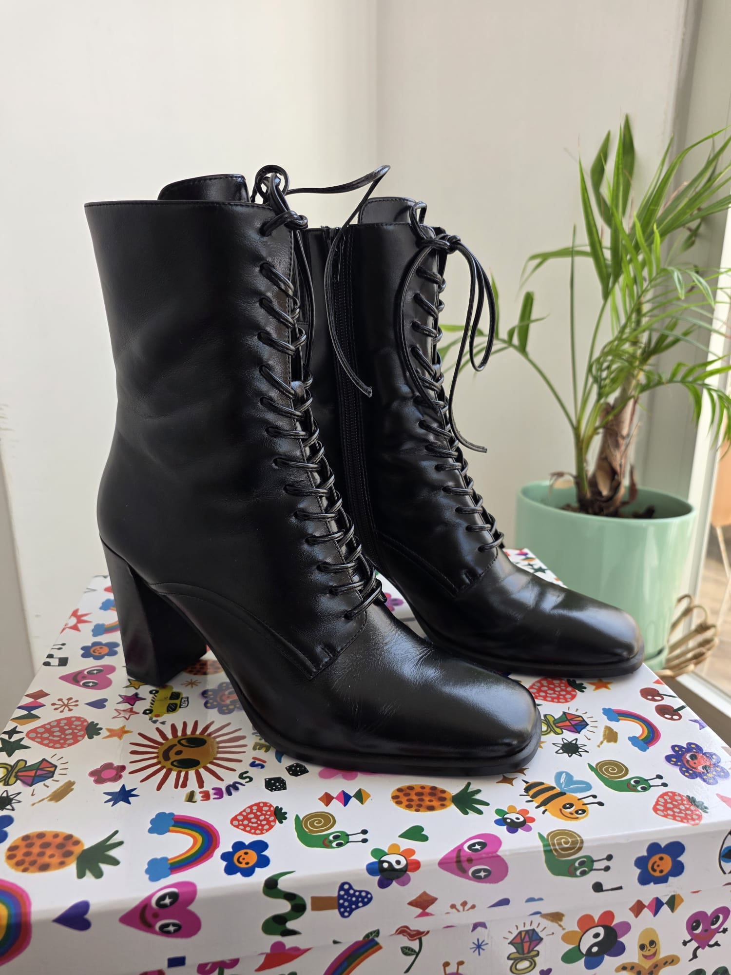 מגפיים שחורים עור Jeffrey Campbell - ג'פרי קמפבל יד שנייה בנמיז - Nemyz