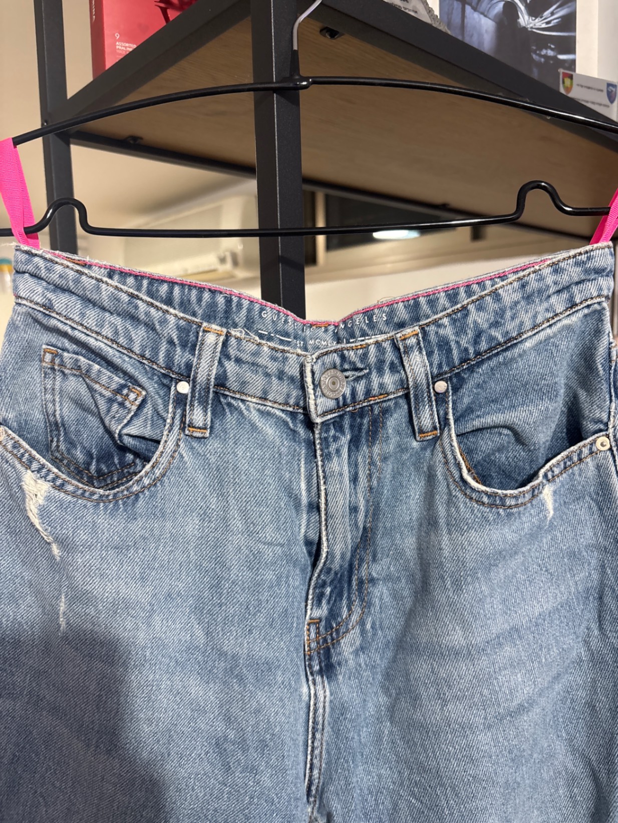 מכנס guess מידה 24 Guess - גס יד שנייה בנמיז - Nemyz