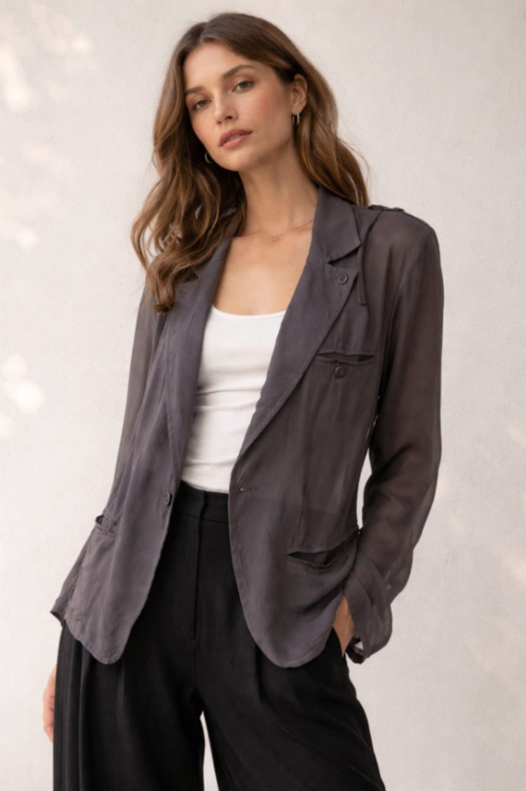 פריט מעצבים100% משי אחר יד שנייה בנמיז - Nemyz