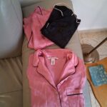 סט חולצה וגופיות Victoria’s Secret - ויקטוריה'ס סיקרט יד שנייה בנמיז - Nemyz
