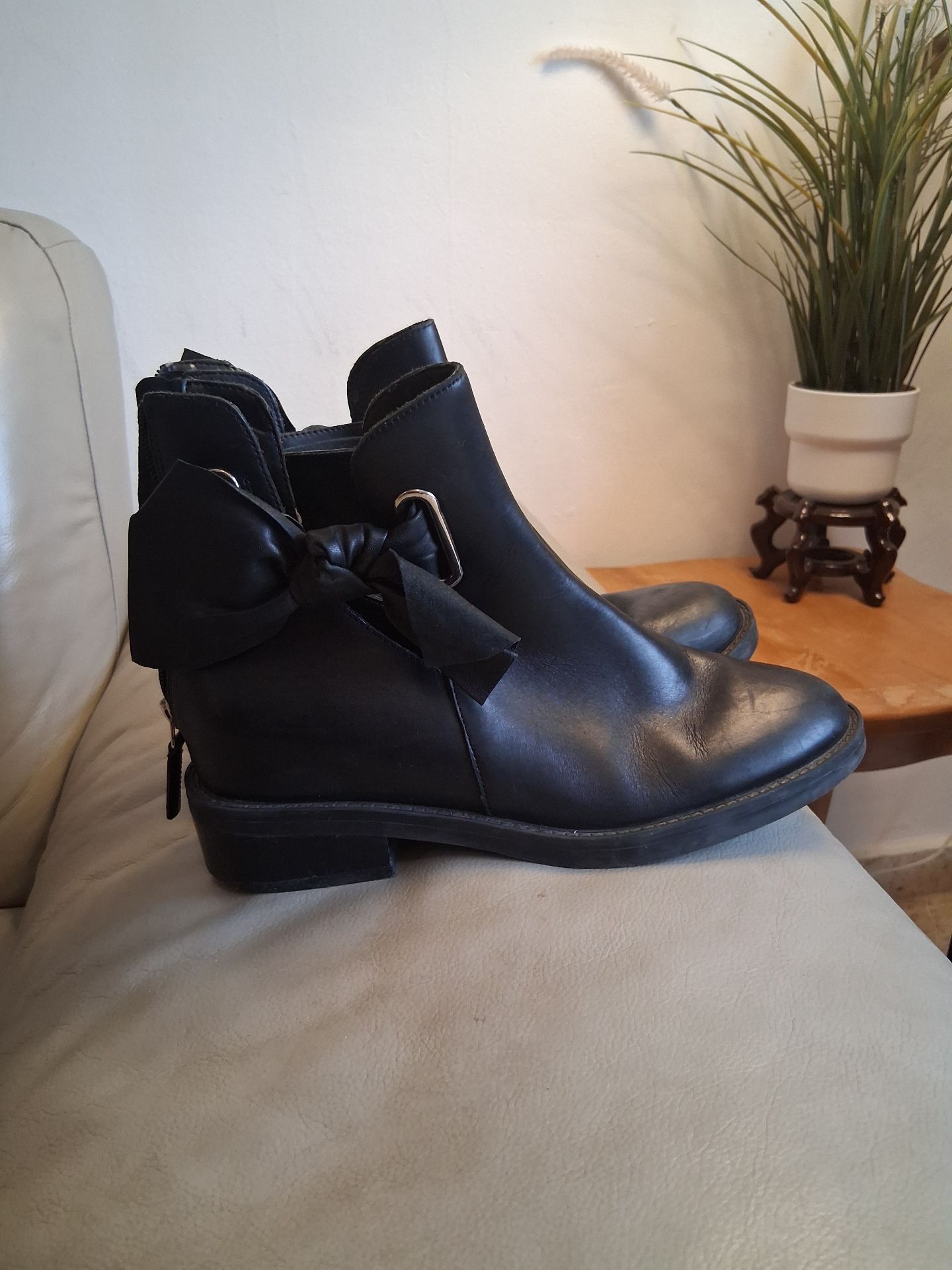 נעלי עור פפיון 37.5 Steve Madden- סטיב מאדן יד שנייה בנמיז - Nemyz