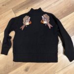 סריג שחור עם ציפורים H&M - אייץ' אנד אם יד שנייה בנמיז - Nemyz