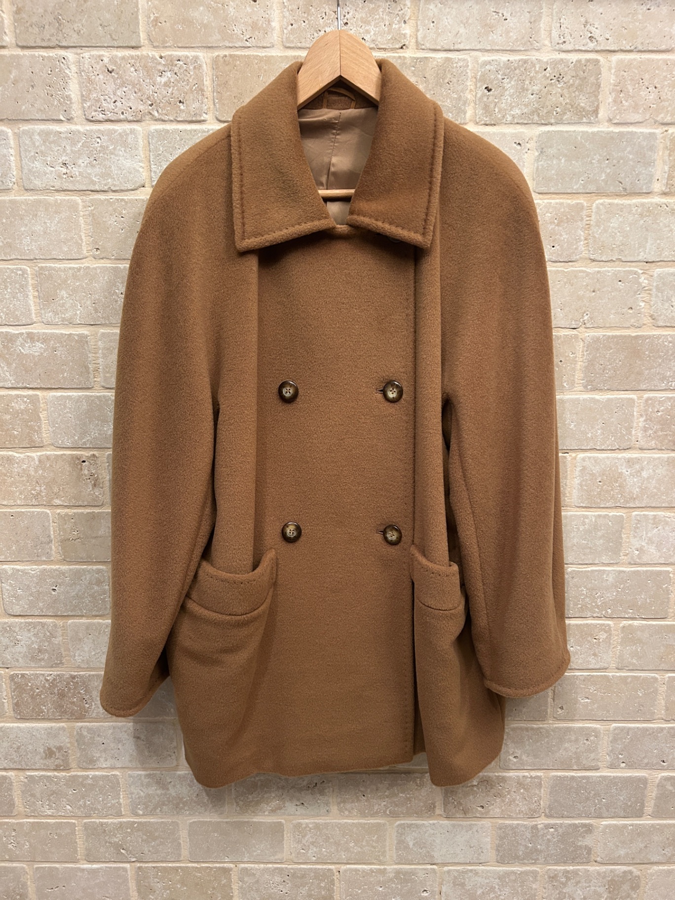 מעיל קאמל צמר קלאסי Max Mara – מקס מארה יד שנייה בנמיז - Nemyz