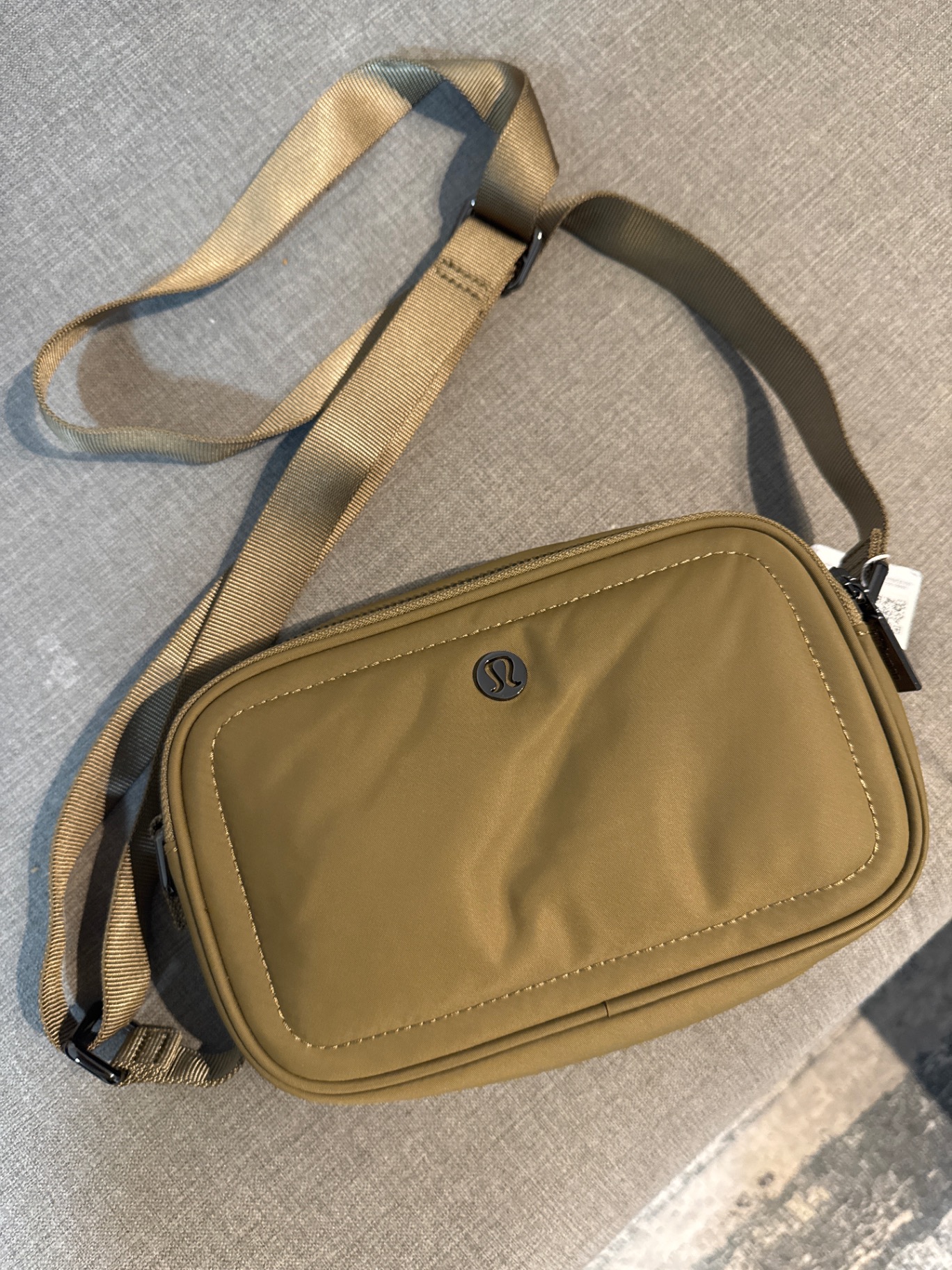תיק צד Lululemon Lululemon - לולולמון יד שנייה בנמיז - Nemyz