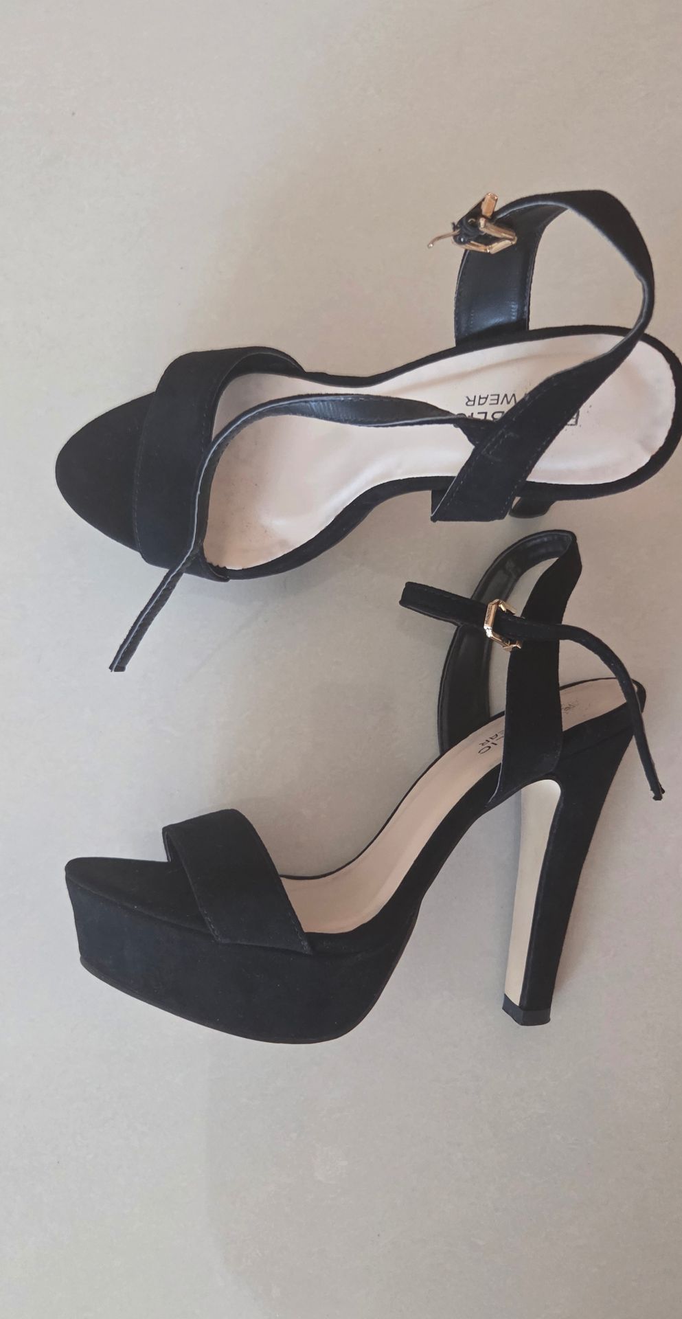 נעלי עקב שחורות Republic Footwear-נעלי ריבפליק יד שנייה בנמיז - Nemyz