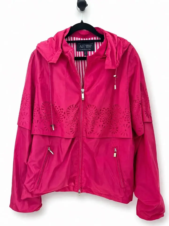 מעיל Armani ורוד Armani Exchange – ארמני אקסצ'יינג' יד שנייה בנמיז - Nemyz