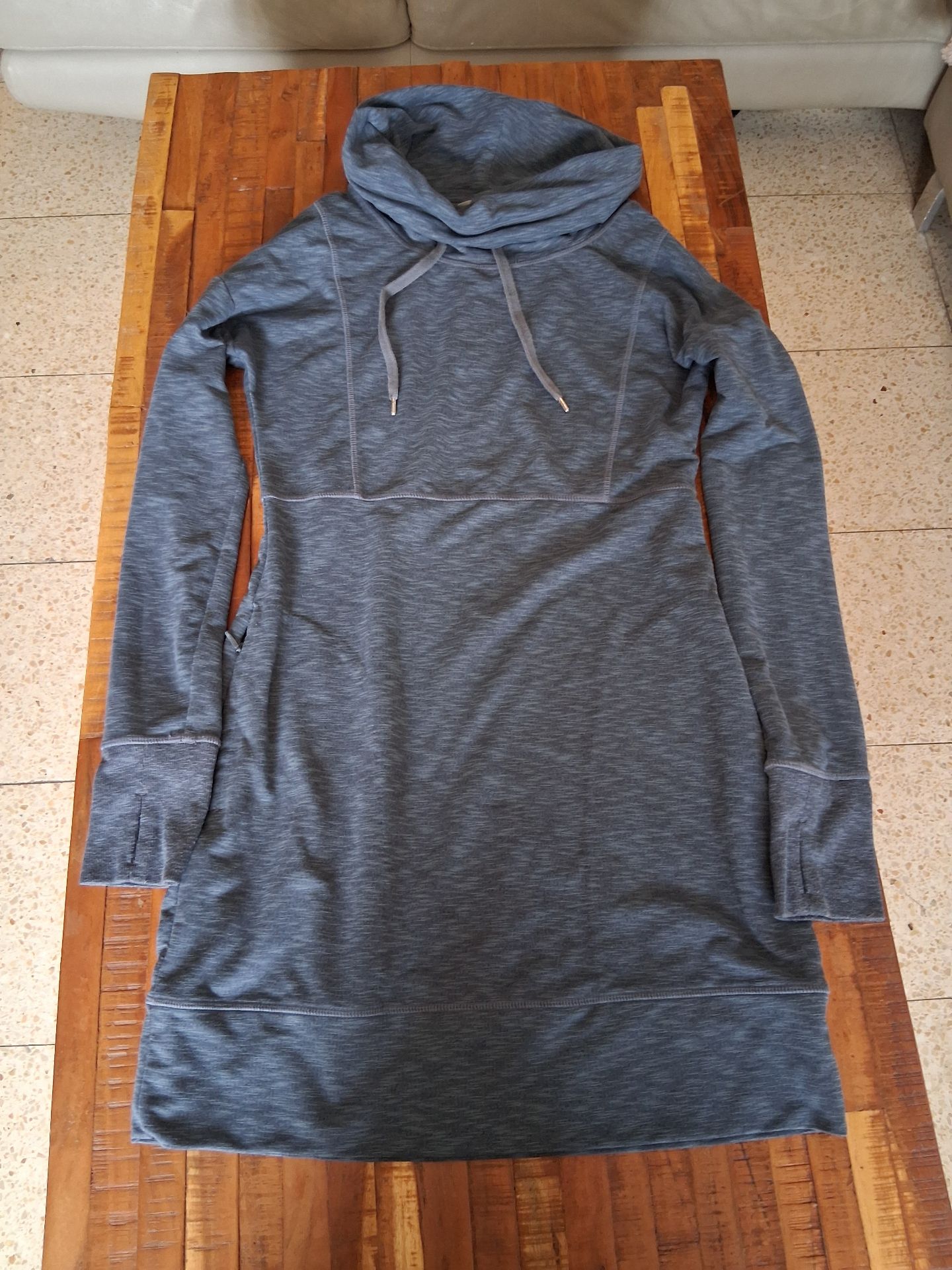 Athleta sporty dress אחר יד שנייה בנמיז - Nemyz