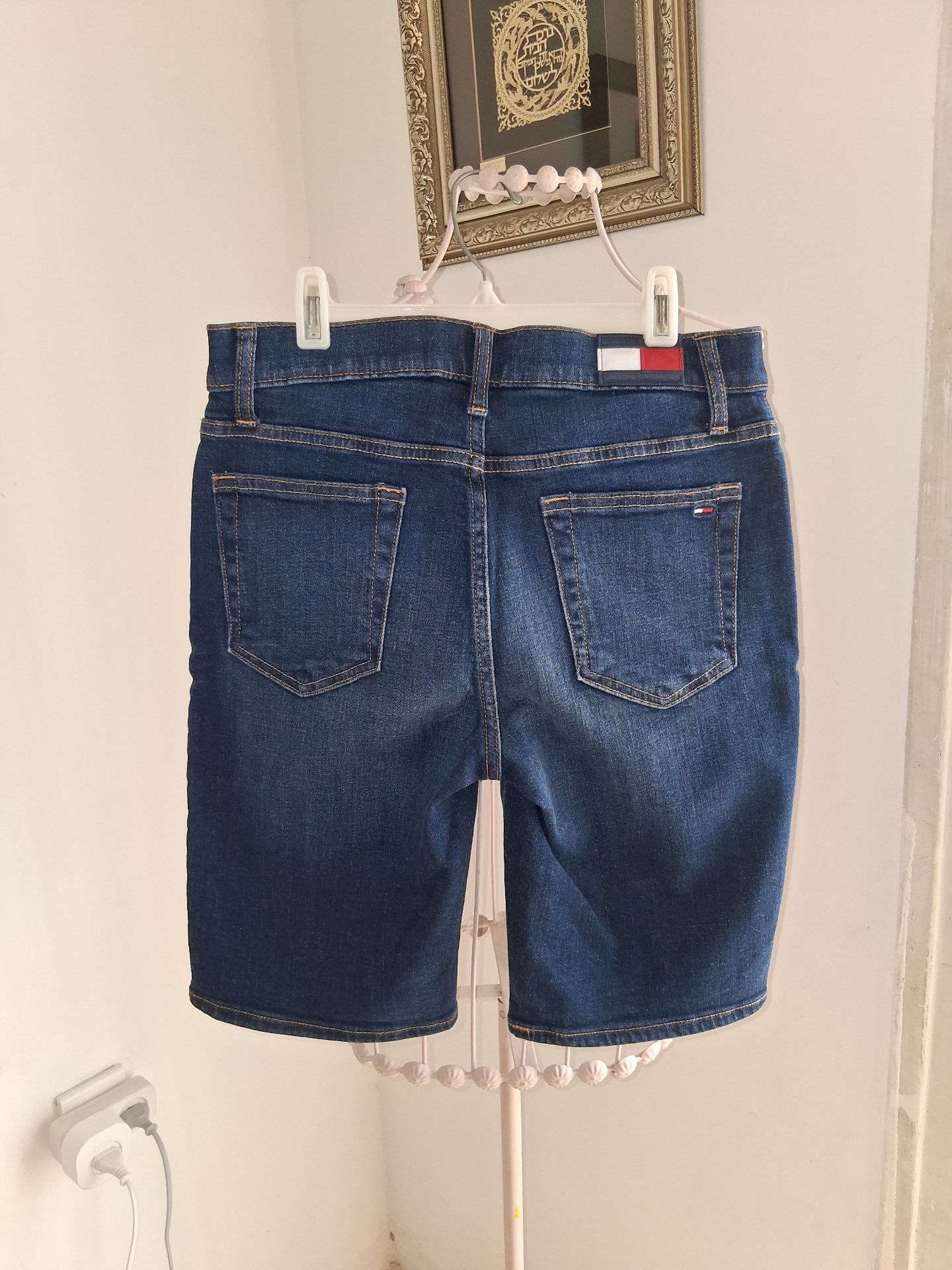 מכנס ברמודה נשים Tommy Hilfiger - טומי הילפיגר יד שנייה בנמיז - Nemyz