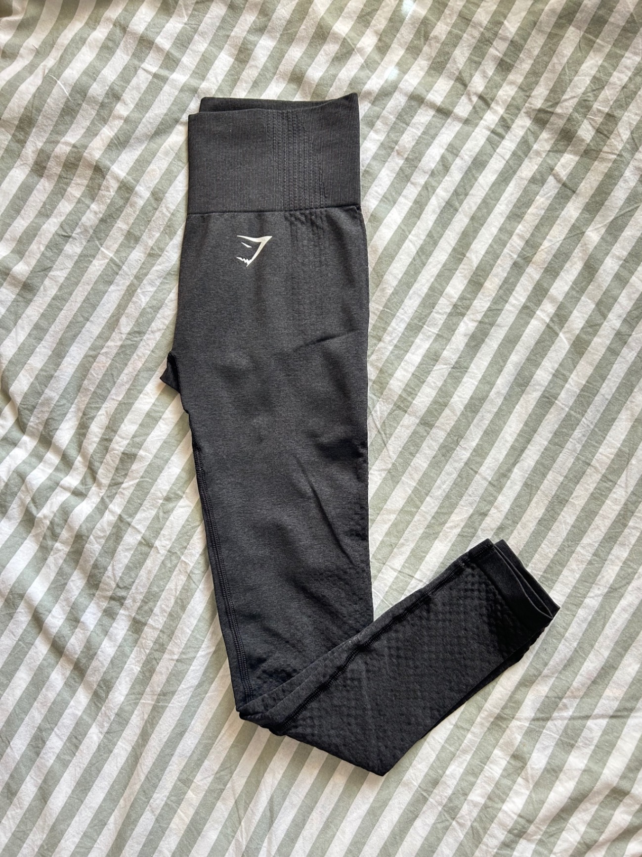טייץ gymshark Gymshark - ג'ים שארק יד שנייה בנמיז - Nemyz