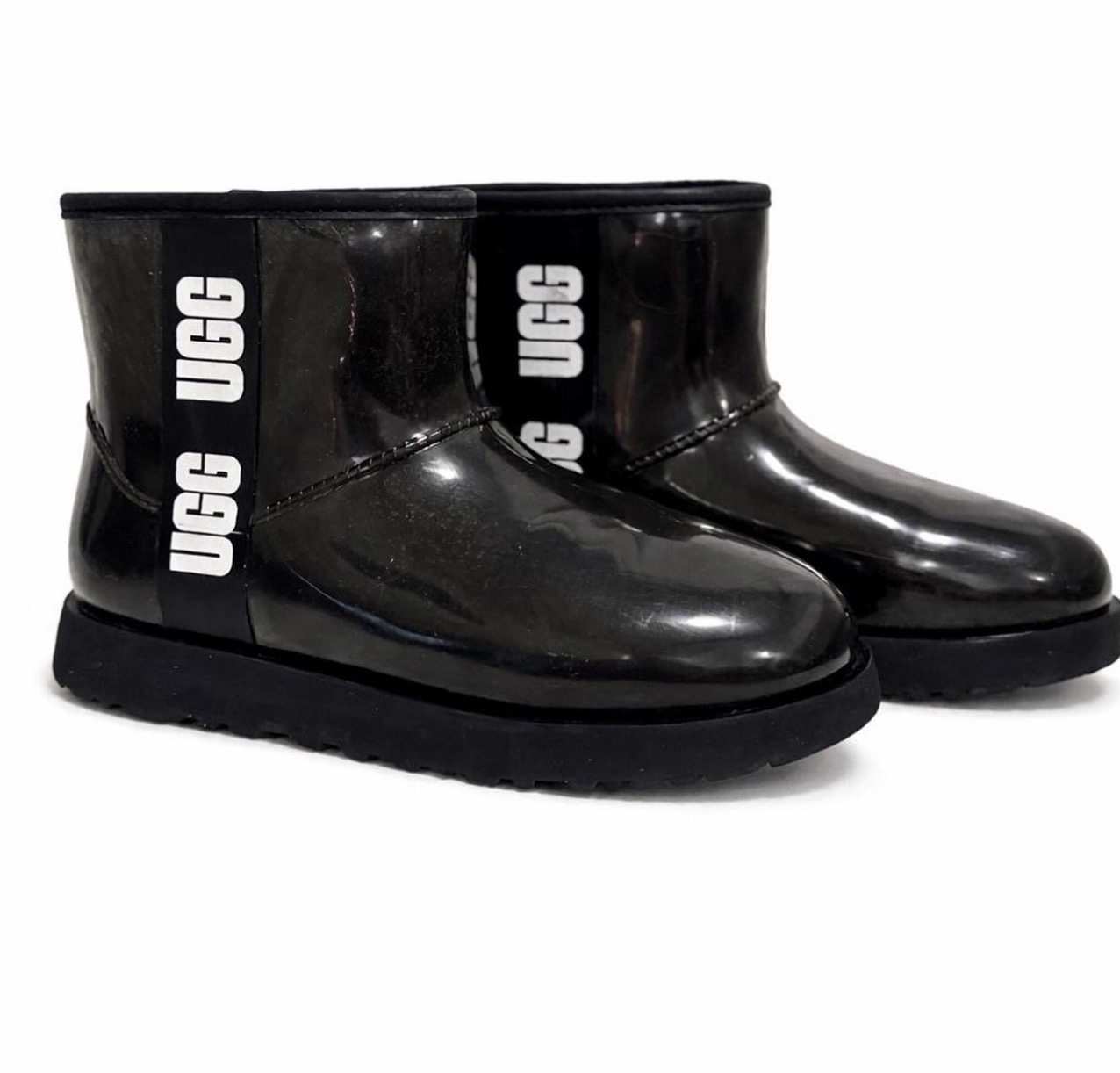 UGG מגפי גשם שחורות UGG - אג יד שנייה בנמיז - Nemyz