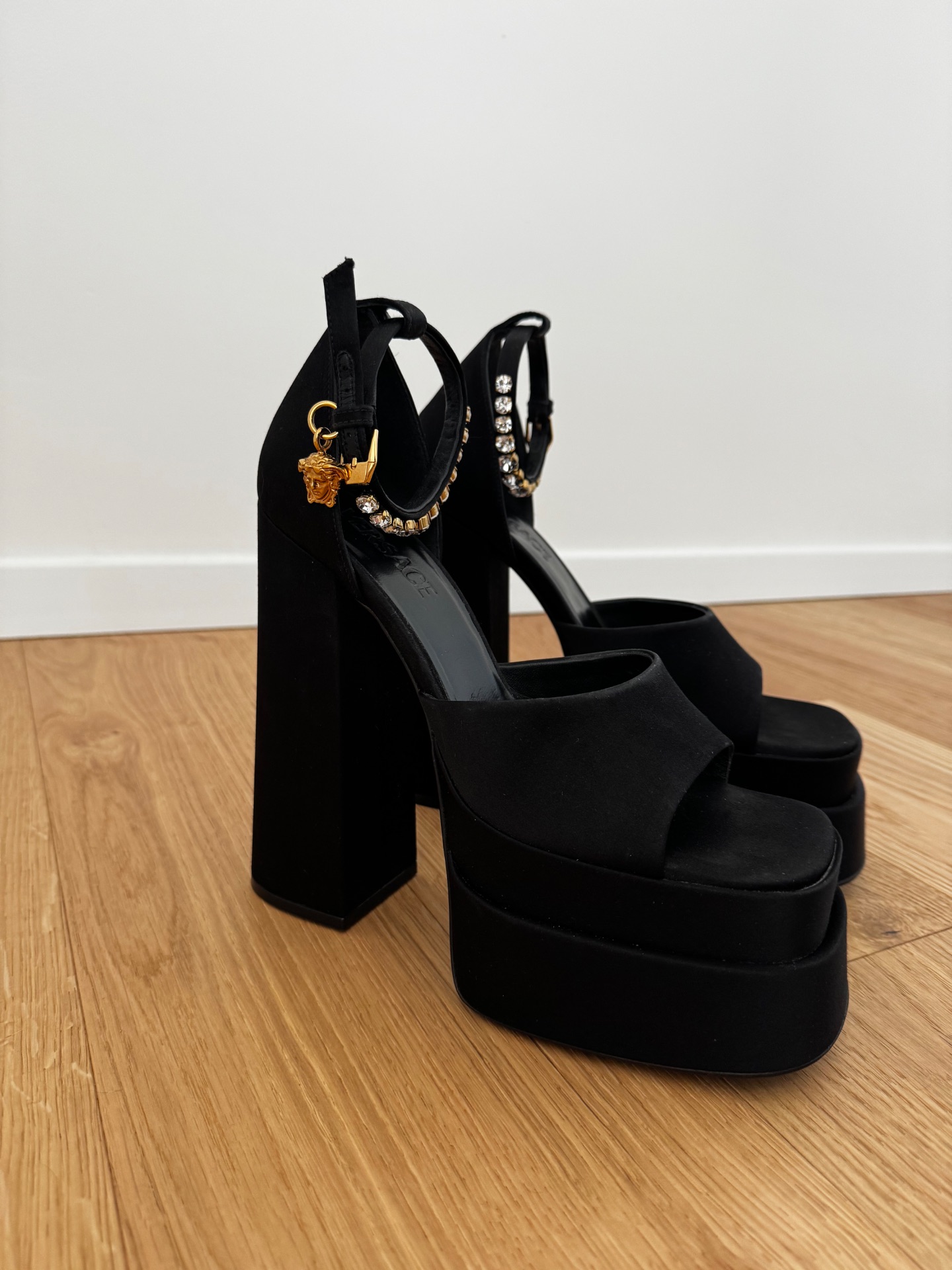 Versace platforms Versace - ורסאצ'ה יד שנייה בנמיז - Nemyz