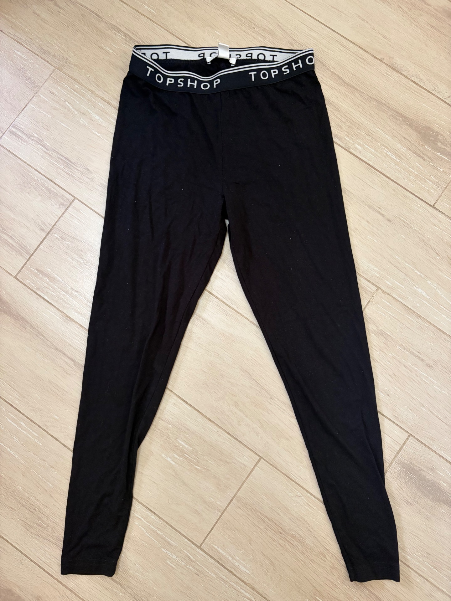 טייץ שחור גומי לוגו Topshop-טופ שופ יד שנייה בנמיז - Nemyz