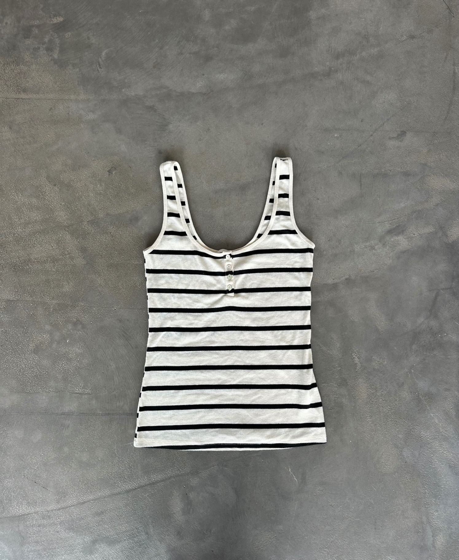 גופיית פסים מושלמת H&M - אייץ' אנד אם יד שנייה בנמיז - Nemyz