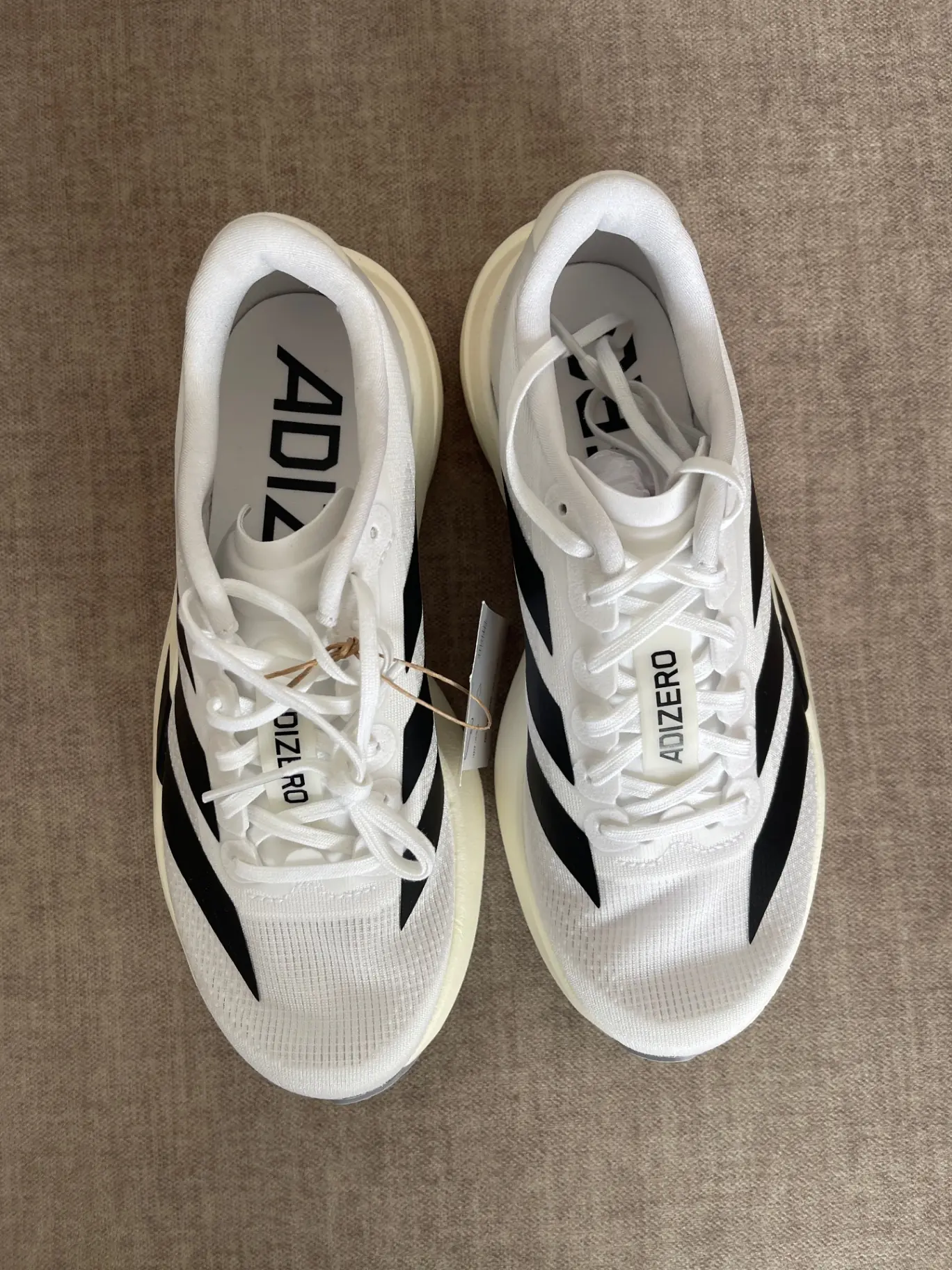 Adizero Evo SL Adidas – אדידס יד שנייה בנמיז - Nemyz