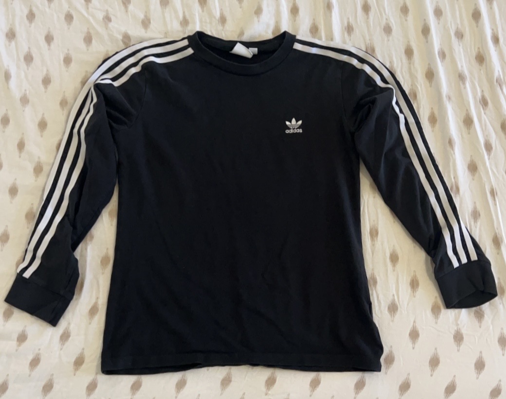 חולצה שחורה אדידס Adidas – אדידס יד שנייה בנמיז - Nemyz