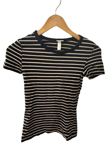 טישרט פסים שחור-שמנת H&M - אייץ' אנד אם יד שנייה בנמיז - Nemyz