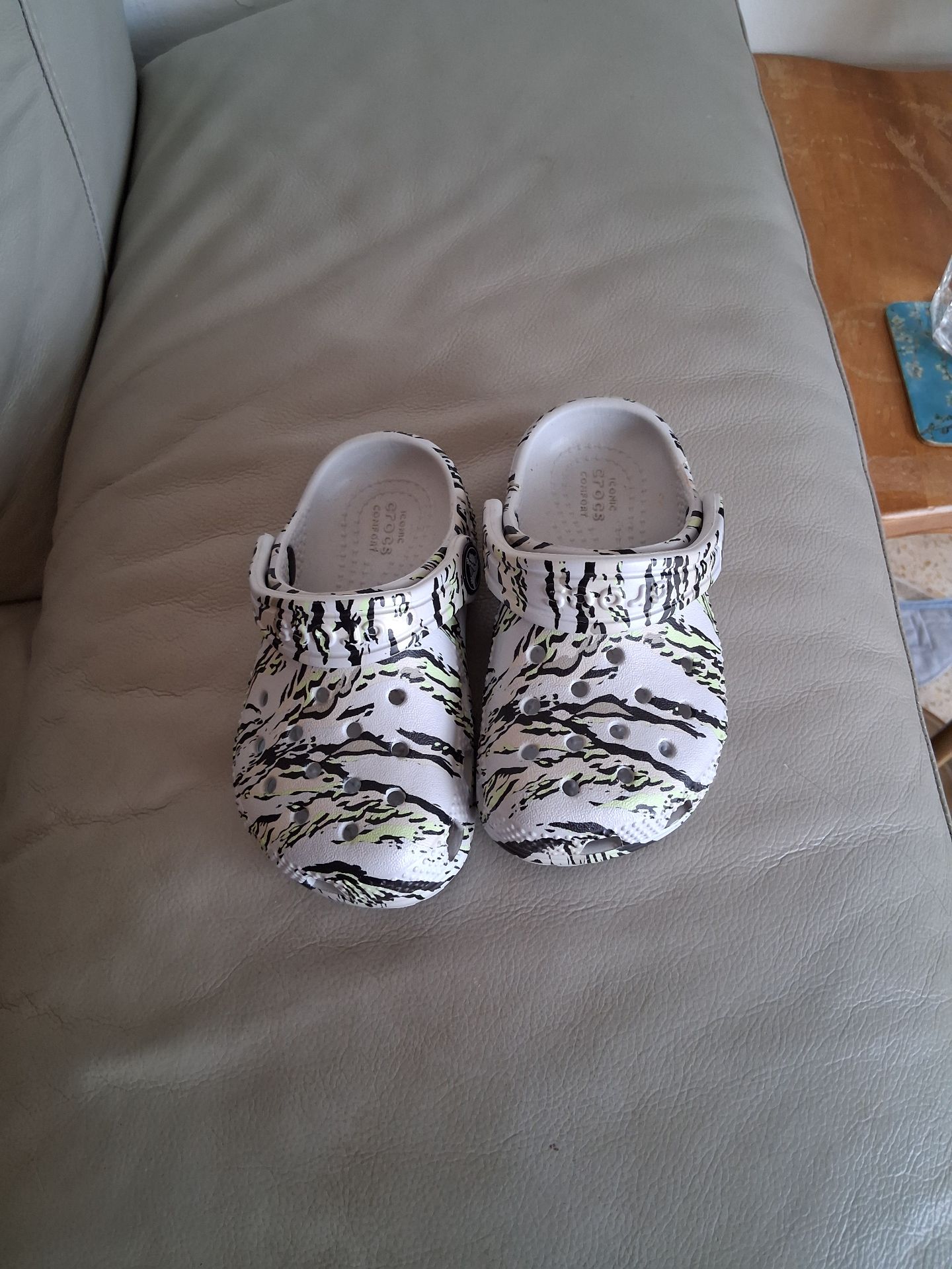 נעלי ילדים חדשים Crocs- קרוקס יד שנייה בנמיז - Nemyz