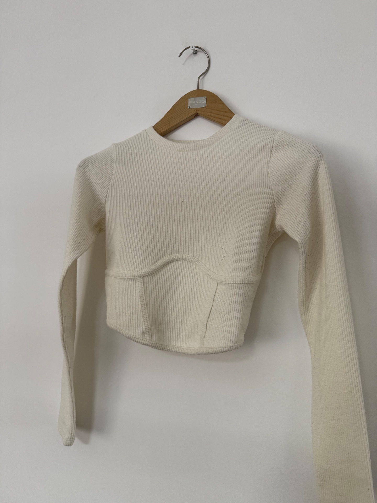 חולצה לבנה Bershka – ברשקה יד שנייה בנמיז - Nemyz